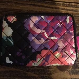 Betsey Johnson Bags - Betsey Johnson Tab Bifold Wallet Betsey Johnson Bags - Betsey Johnson Tab Bifold Wallet